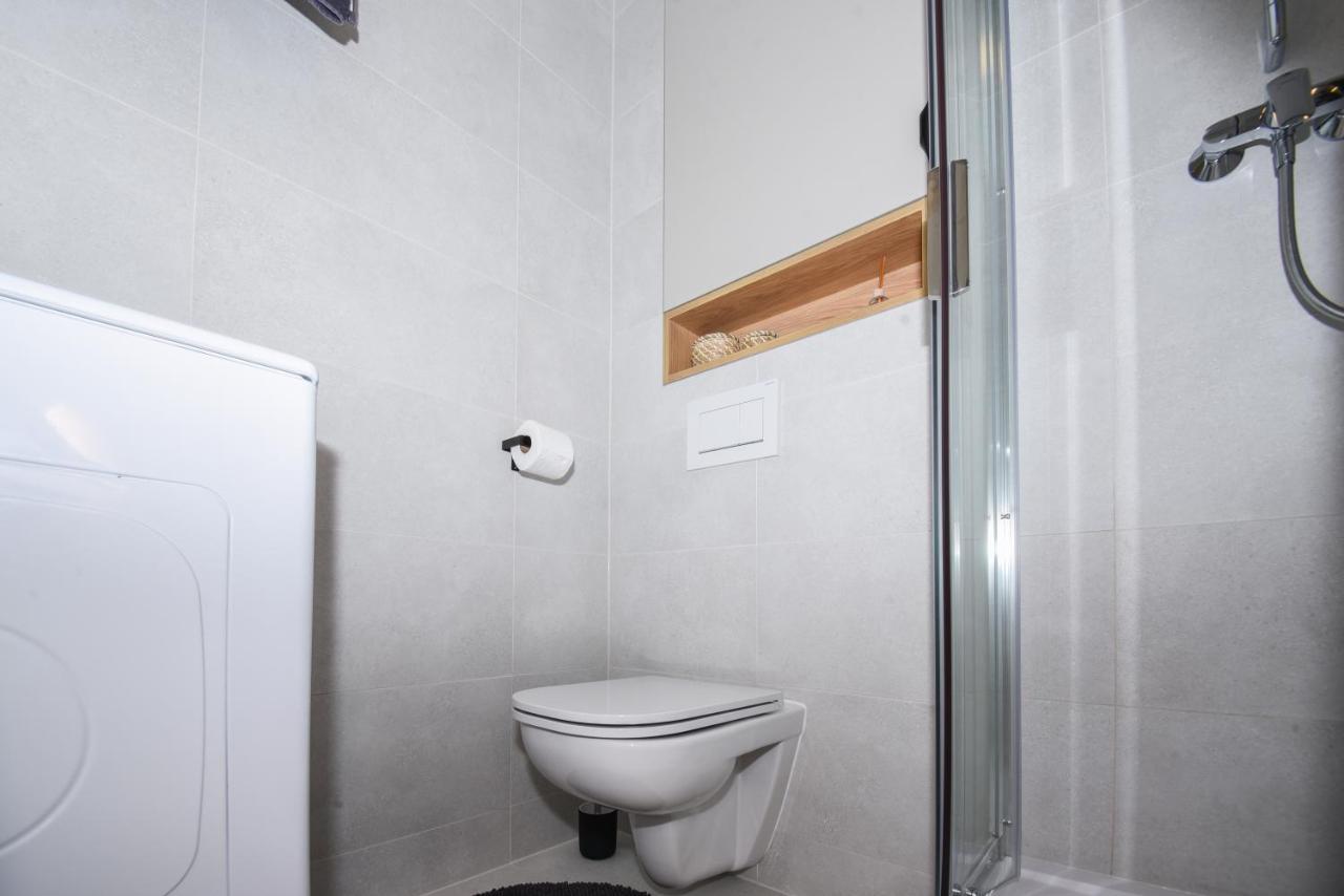 City Center Studio - Comfy & Modern Bratislava Exterior foto