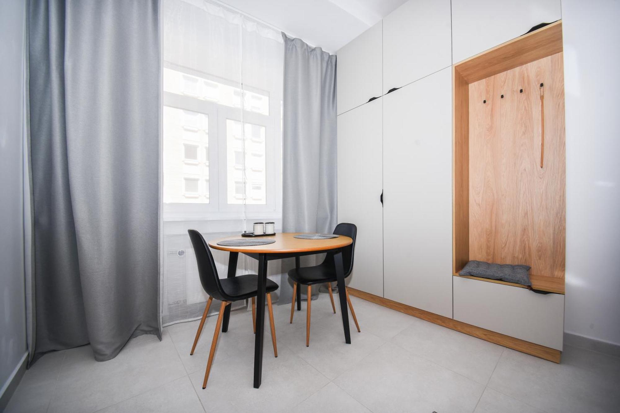 City Center Studio - Comfy & Modern Bratislava Exterior foto