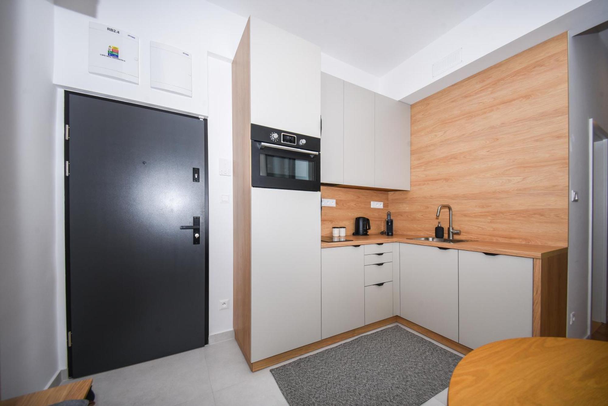 City Center Studio - Comfy & Modern Bratislava Exterior foto