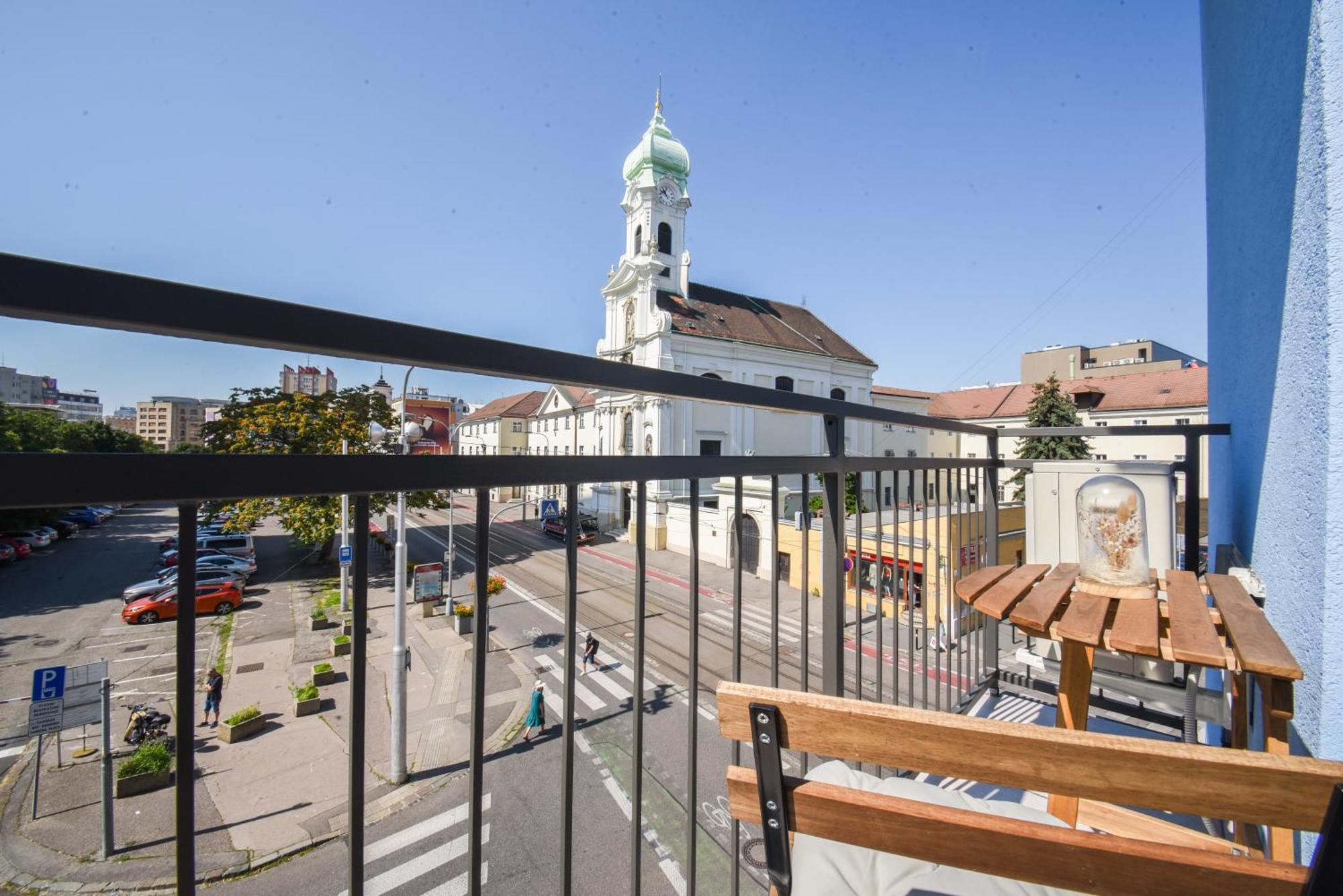 City Center Studio - Comfy & Modern Bratislava Exterior foto